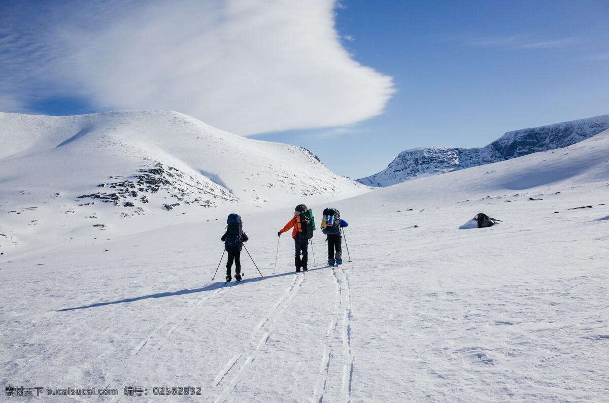 雪地 雪山 雪景 沙漠 风景 山水 天空 蓝天 水 大海 海平面 湖水 高山 远景 海滩 沙滩 沙子 海面 特写 壁纸 雪山风景油画 雪景图片 雪山的形成 雪山旅行 雪山风景壁纸 自然景观 山水风景