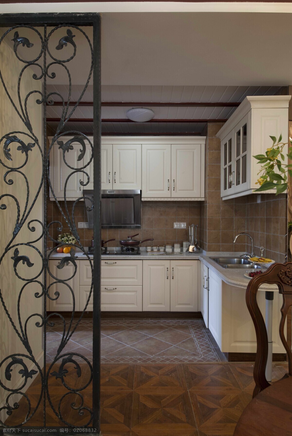 美式 经典 厨房 白色 吊柜 地砖 装修 效果图 复古 怀旧
