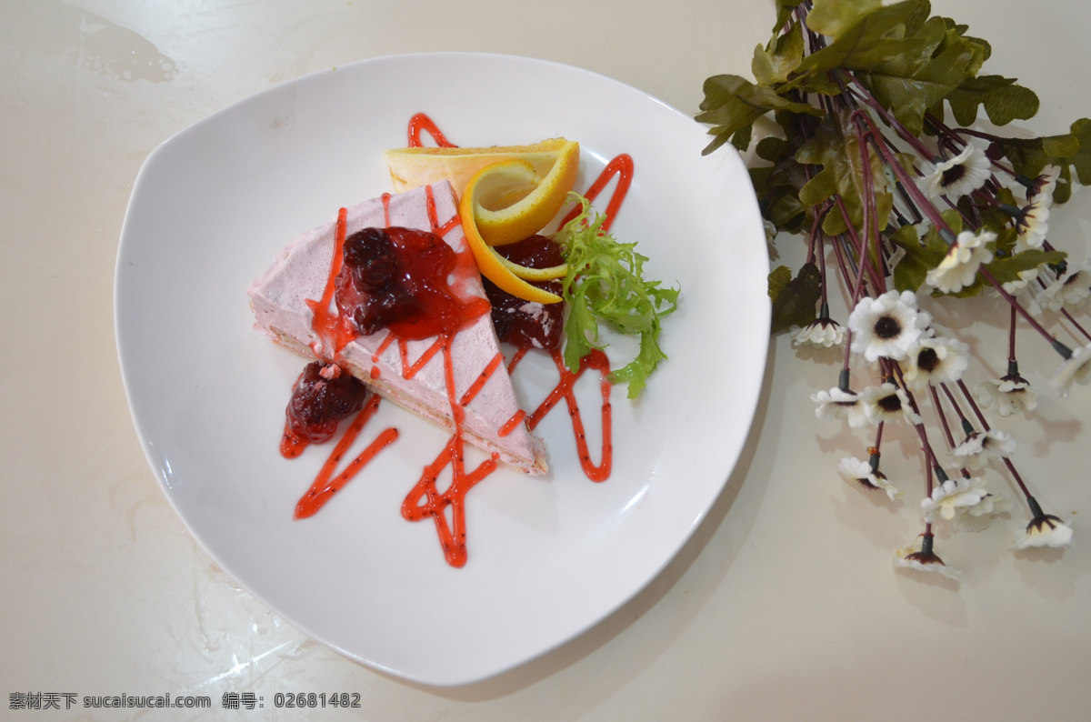 草莓 慕 丝 餐饮美食 蛋糕 点心 美食 西餐 西餐美食 草莓慕丝 慕丝 psd源文件 餐饮素材