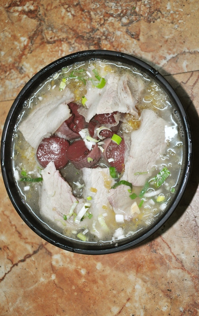 酸菜血肠 菜谱 红色封皮 孜然羊肉 水爆肚 蒜香鸡翅 嘎巴锅 中国菜 圣旨 餐饮美食摄影 传统美食 餐饮美食
