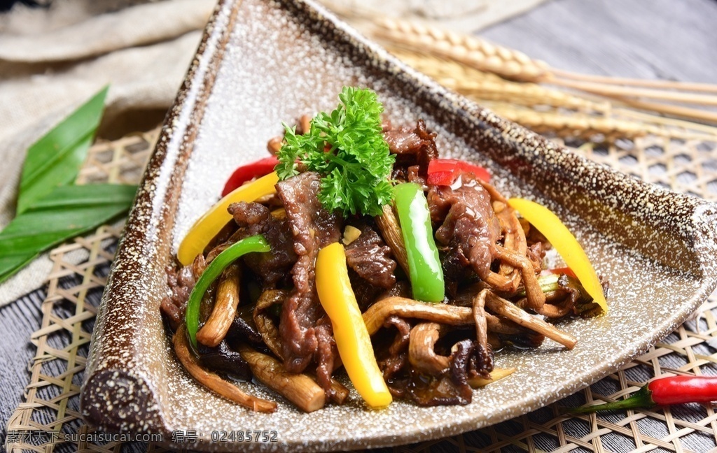 中式 茶树 菇 炒 牛柳 东南亚 美食 泰国菜 烤肉 餐饮美食 传统美食 中餐 茶树菇 牛肉