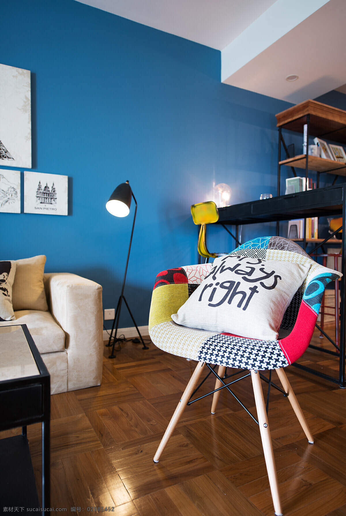 田园 蓝色 调 客厅 室内装修 效果图 木地板 客厅装修 蓝色背景墙 单人沙发椅