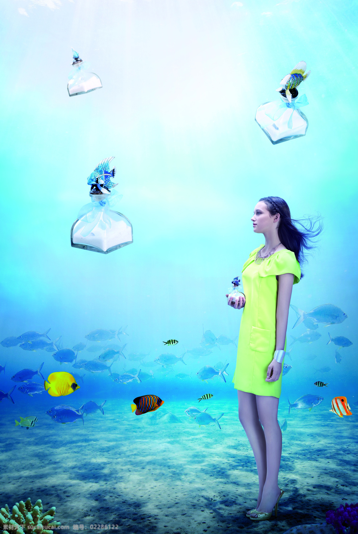 茜雅朵朵 茜雅朵朵女装 品牌女装 茜雅朵朵品牌 职业人物 人物图库
