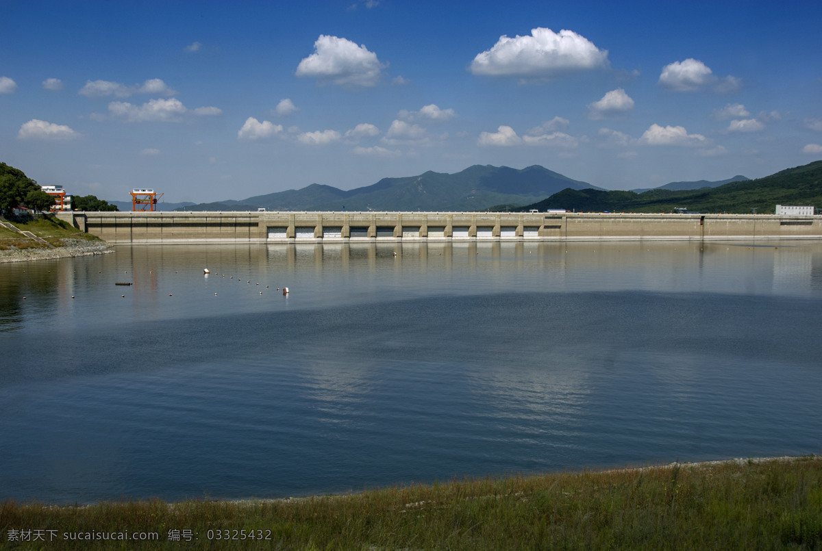 松花湖 湖泊 碧水蓝天 丰满大坝 水电站 吉林风光 吉林市 丰满水库 青山绿水 东北风光 风景 自然景观 自然风景 建筑景观