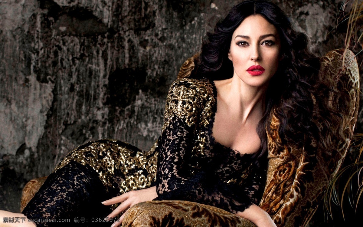 莫妮卡贝鲁奇 monica anna maria bellucci 美女 明星 偶像 红唇 烈焰红唇 复古 御姐 熟女 贵妇 写真 女王 女神 演员 美女明星 明星偶像 人物图库