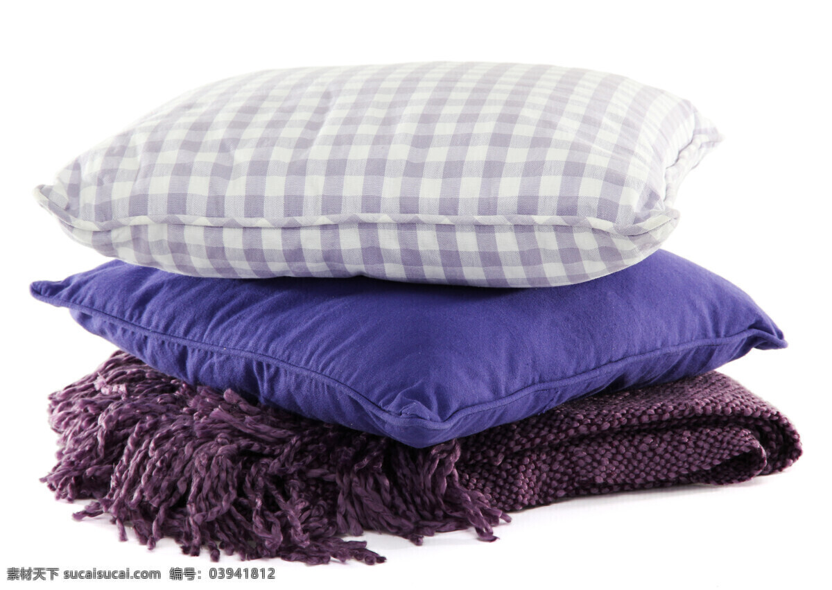 毯子与枕头 枕头 毯子 毛毯 时尚枕头 时尚家私 床上用品 生活用品 生活百科 白色