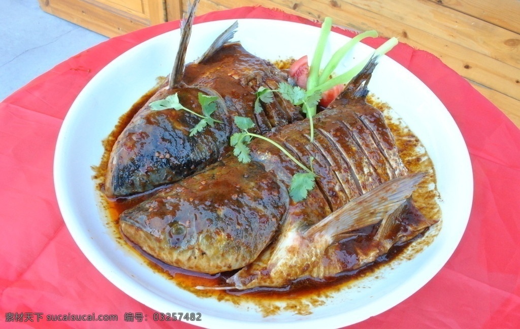 酱闷鲢鱼头 鱼肉 酱闷 鲢鱼 鱼头 桓仁 浑江 餐饮摄影 传统美食 餐饮美食