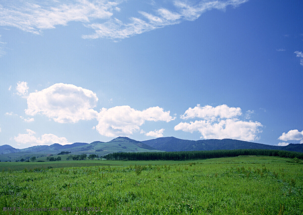 青山 绿树 蓝天 白云 群山 草地 自然景观 田园风光