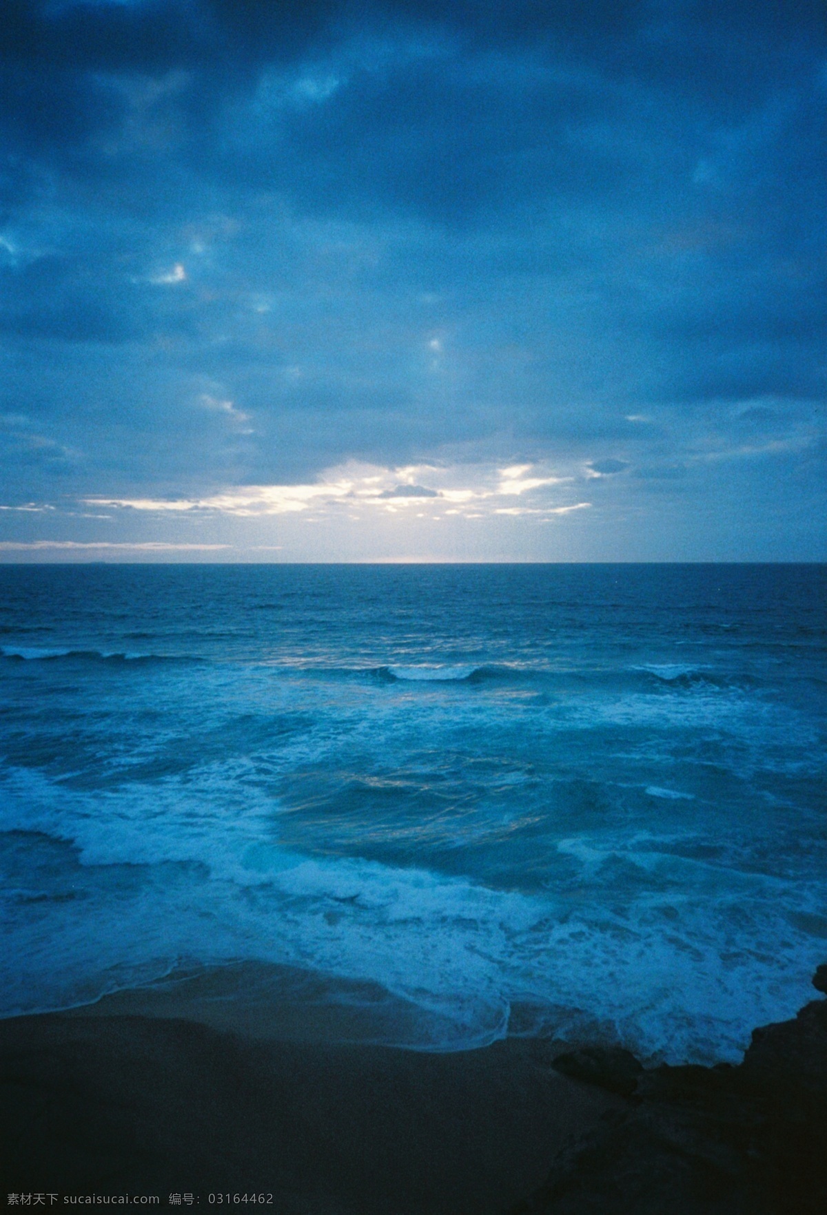 海黄昏图片 海 海面 黄昏 浪花 天空 环境设计 其他设计