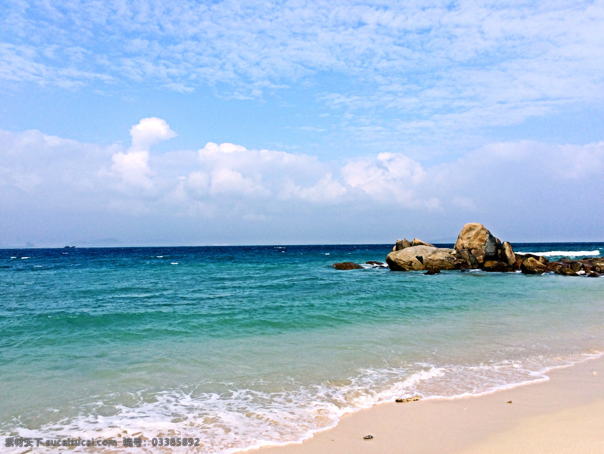 三亚 蜈支洲岛 海岸线 石头 岩石 沙滩 蓝色 蓝天 白云 自然风景 旅游摄影