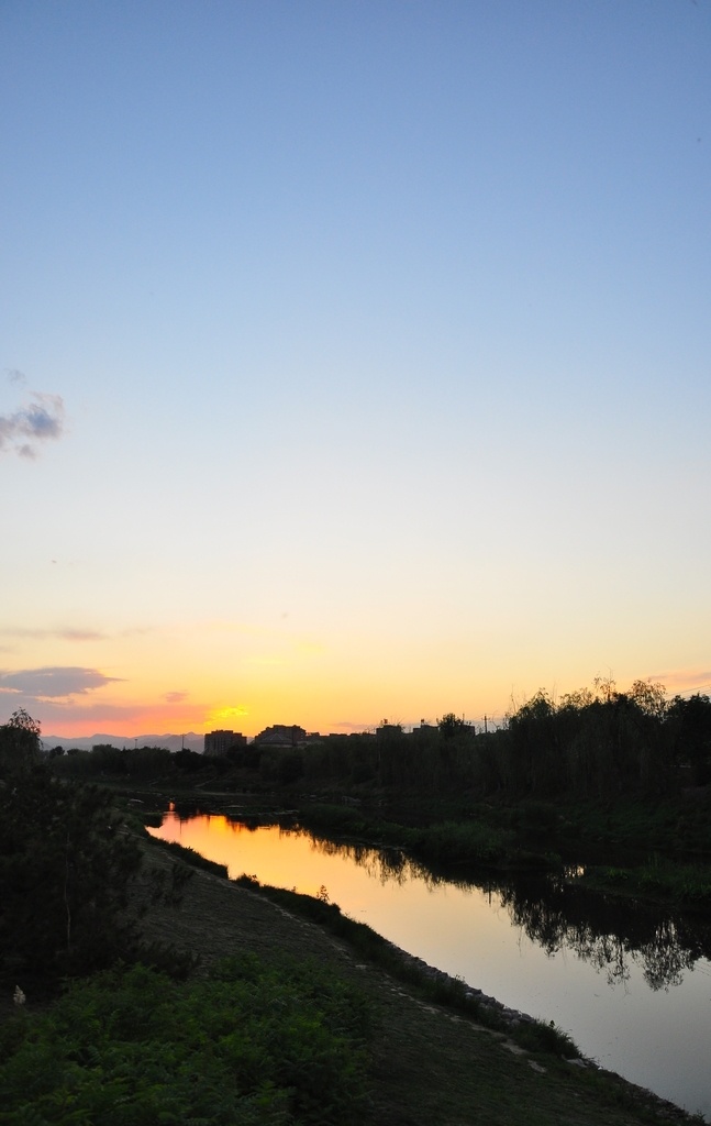 黄昏图片 夕阳 黄昏 蓝天 白云 蓝天白云 清晨 傍晚 天空 天 背景天 自然景观 自然风景