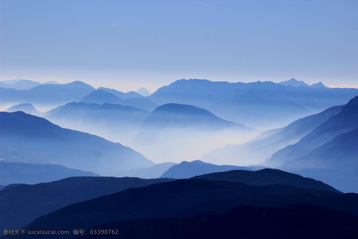 远山 山峰 青山 古风 中国风 云