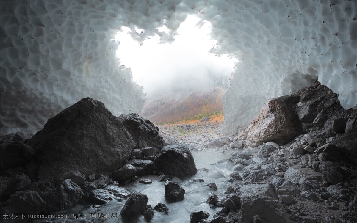 山洞冰雪河流 山洞 冰雪 河流 桌面 背景 自然景观 自然风景