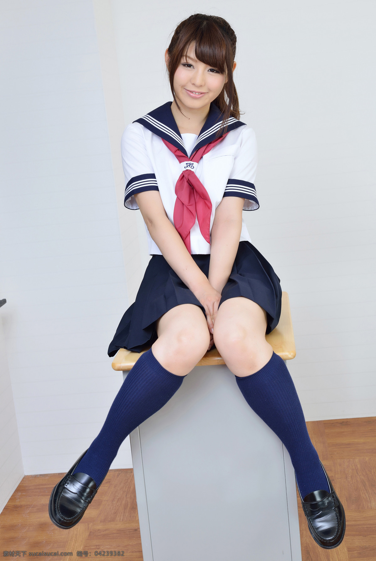 清纯女生 气质美女 可爱美女 制服美女 青春靓丽 校服美女 学生装美女 女性女人 人物图库
