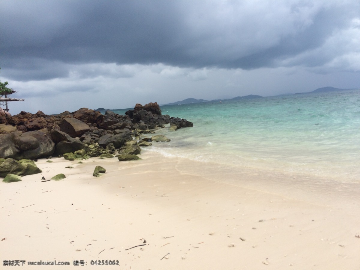 泰国普吉岛 大海 沙滩 泰国 普吉岛 海滩 礁石 乌云 暴风雨 泰国岛屿 岛屿 旅游摄影 国外旅游