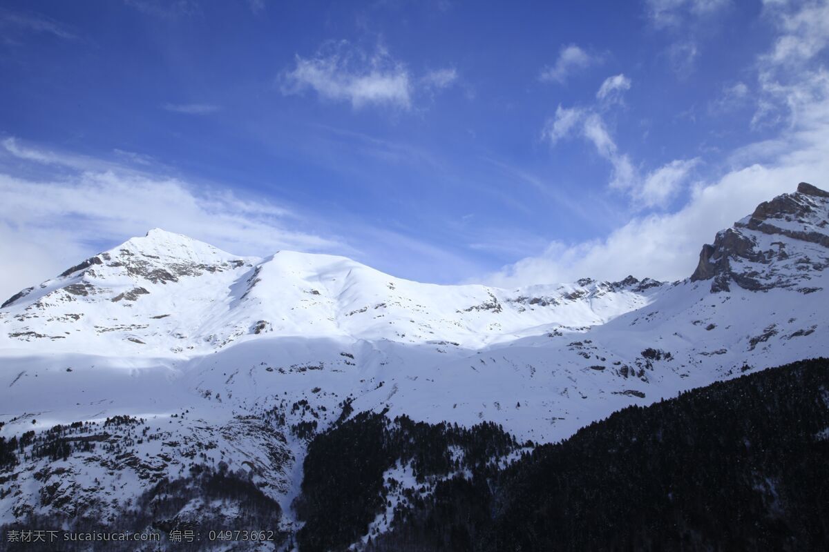 蓝天 蓝天白云 高山 珠穆朗玛峰 雪山顶 山顶 雪地 冰天雪地 下雪 雪花 冬天 雪景 悬崖峭壁 登山运动 冰川 冰山 玉龙雪山 四姑娘山 风景 美景 大自然 自然景观 自然风光 自然风景