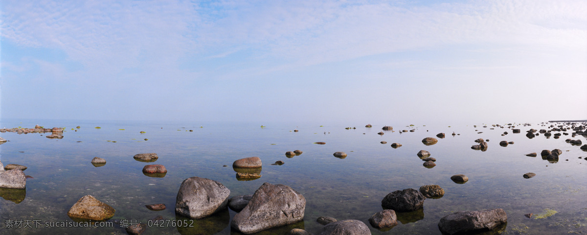 浅水滩 宽阔的江面 辽阔的江面 水面江面湖面 浅水区 石头 浪花 水波 大幅风景图 山水风景 自然景观