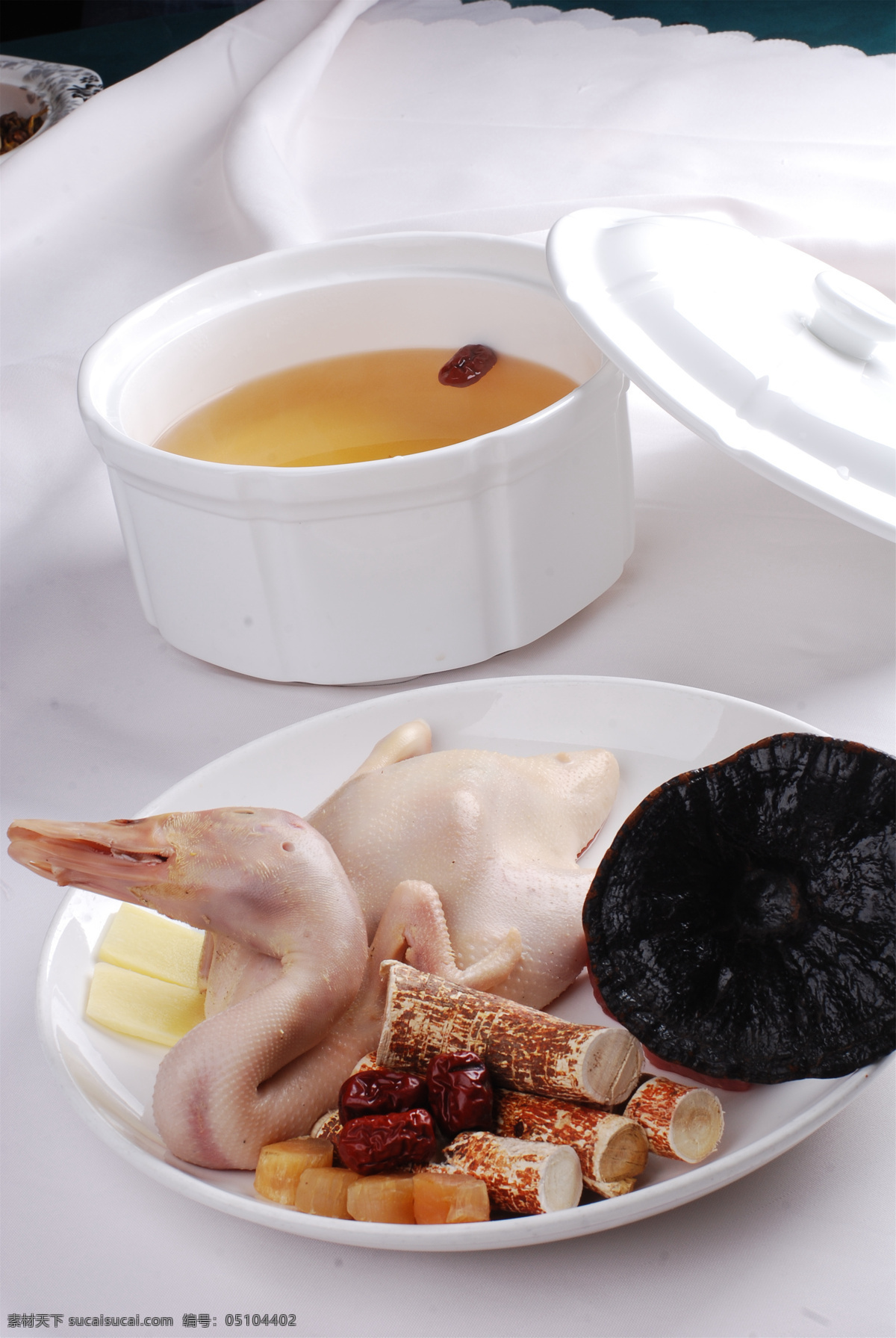 桃灵芝炖水鸭 美食 传统美食 餐饮美食 高清菜谱用图