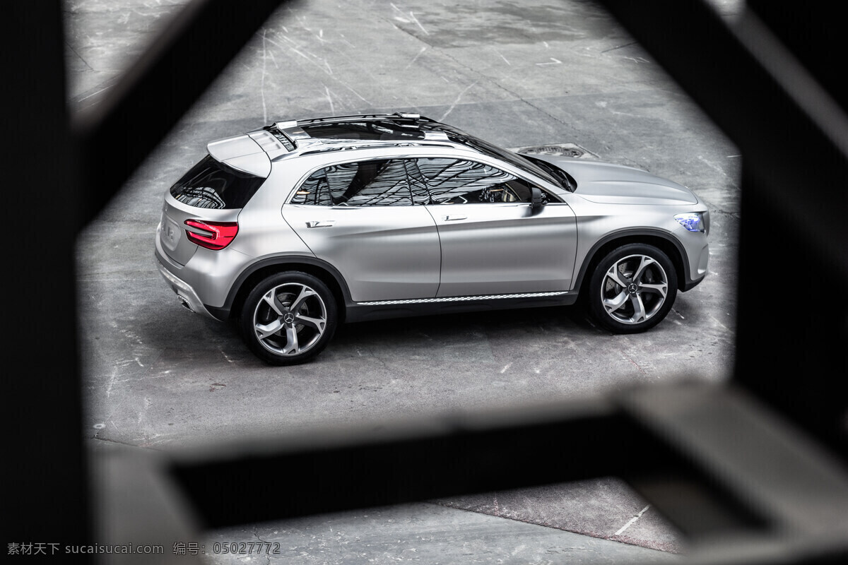 2013 suv 奔驰 概念车 公路 广告 豪车 交通工具 梅赛德斯奔驰 mercedes benz gla concept 越野车 豪华车 新款 写真 汽车 现代科技 psd源文件