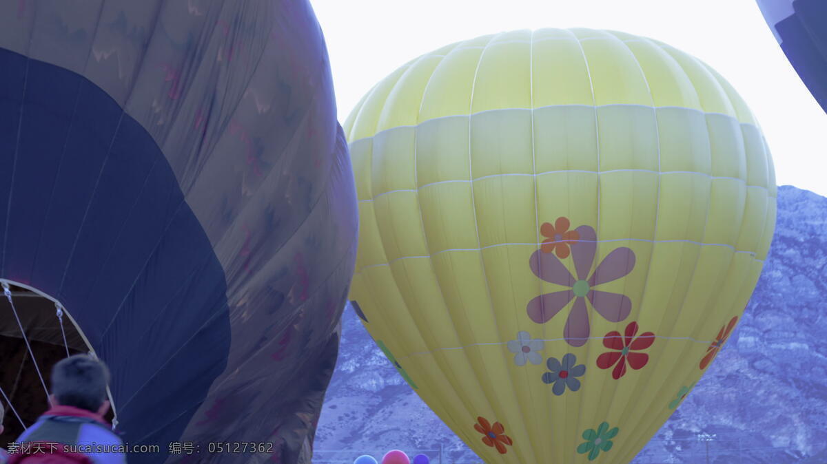 犹他州 4k 超 高清 什锦 热气球 县 飞 空气 篮子 气球 热 太阳 天空 阳光 云 红色的热气球 红气球 2k 热空气 犹他州县 犹他 品种 浮动 湛蓝的天空 视频 其他视频