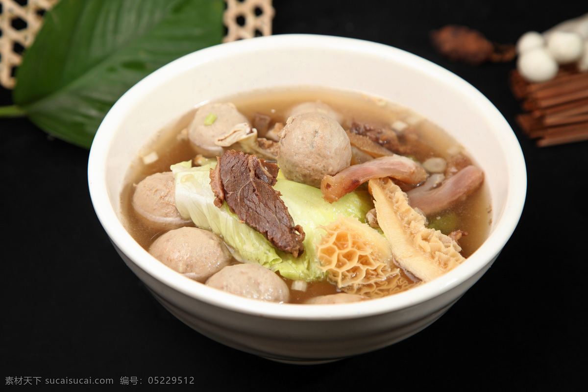 牛肉丸 牛杂汤 牛筋丸 潮汕牛杂汤 双丸牛杂汤 餐饮美食 传统美食