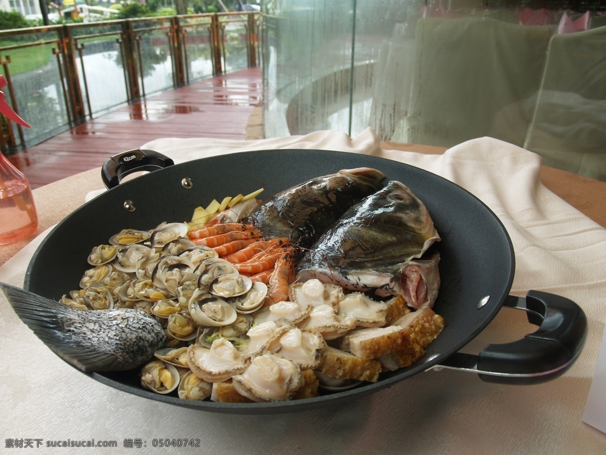 顺德 生 焖 大头鱼 焖大头鱼 年年有鱼 生焖鱼 顺德鱼 传统美食 餐饮美食