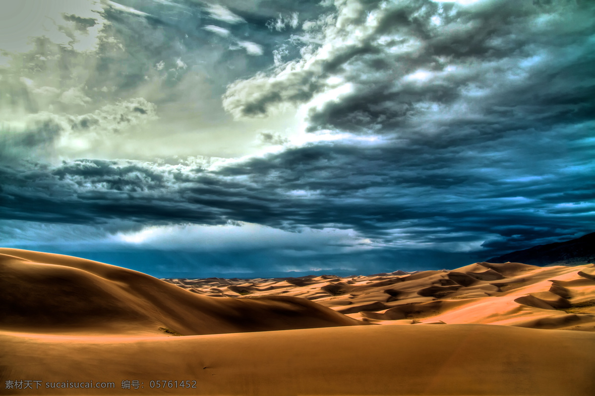 灿烂 沙漠 沙 蓝天 云朵 美图 自然景观 自然风景