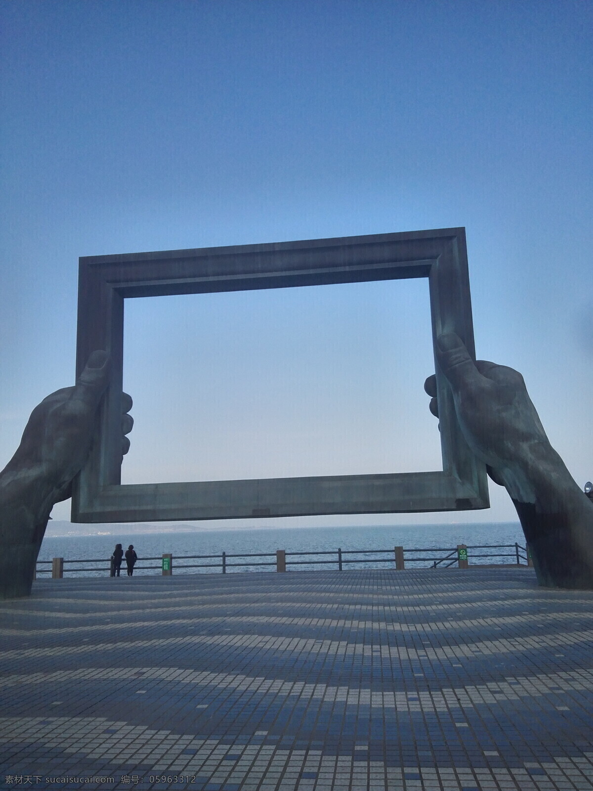 相框内的天空 威海 相框 天空 大海 仿生 自然景观 建筑景观