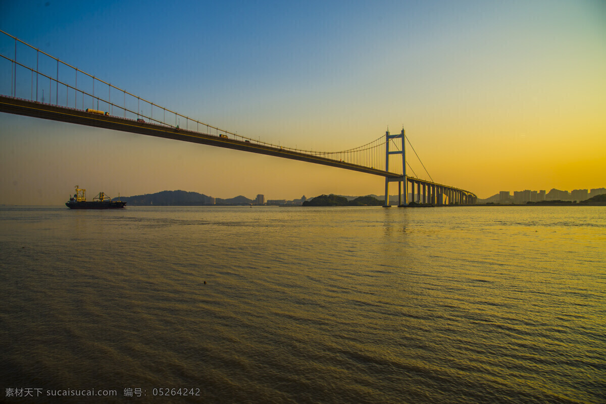 夕阳 下 虎门 大桥