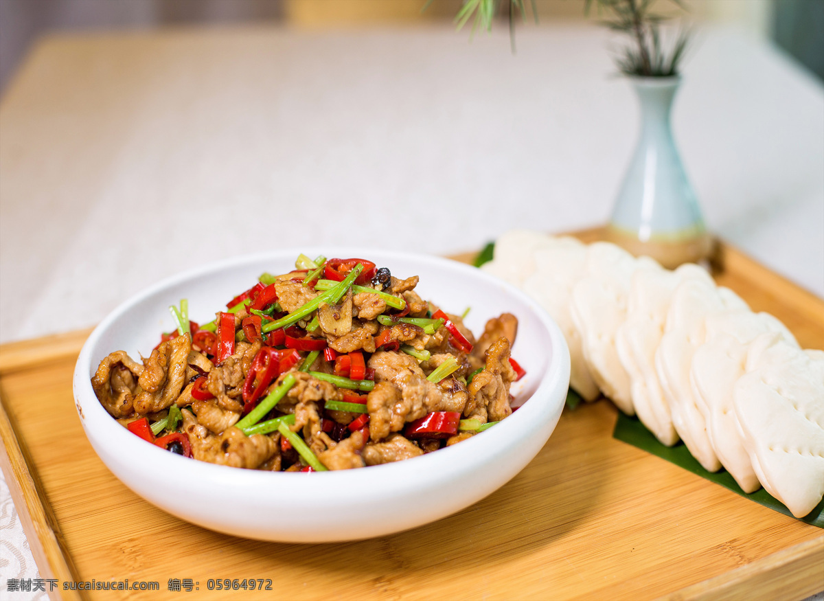 新派辣椒炒肉 饭店菜品 精品菜 美味佳肴 传统美味 现代美食 川菜 特色菜 美食 传统美食 餐饮素材 饭店 酒楼 宴席 酒店 菜 餐饮 餐饮美食 辣椒 炒肉 肉