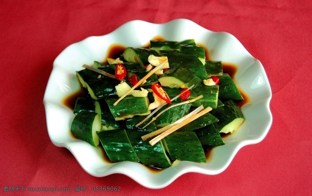 刀拍黄瓜 黄瓜 凉拌黄瓜 凉拌菜 凉菜 传统 美食菜谱 专用 传统美食 餐饮美食