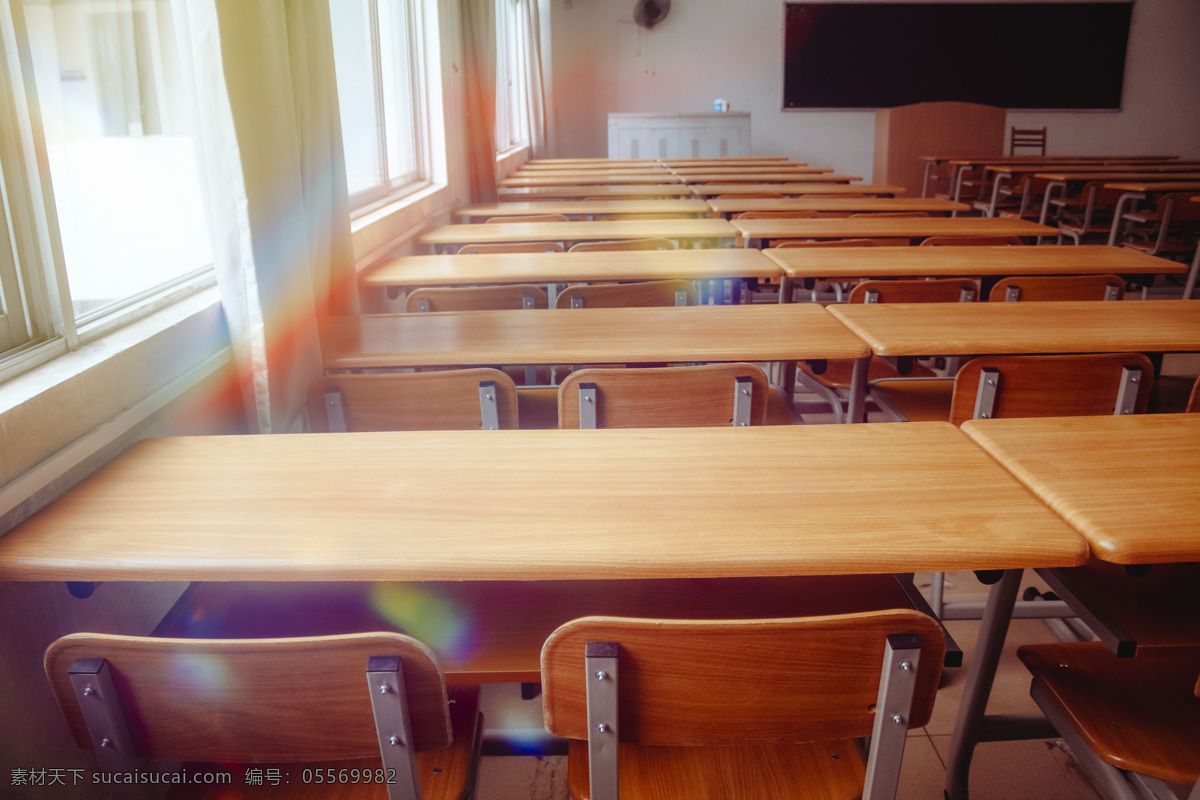 唯美 校园 教室 商业摄影 文艺 光晕 彩虹 课堂 课桌 学校 商用