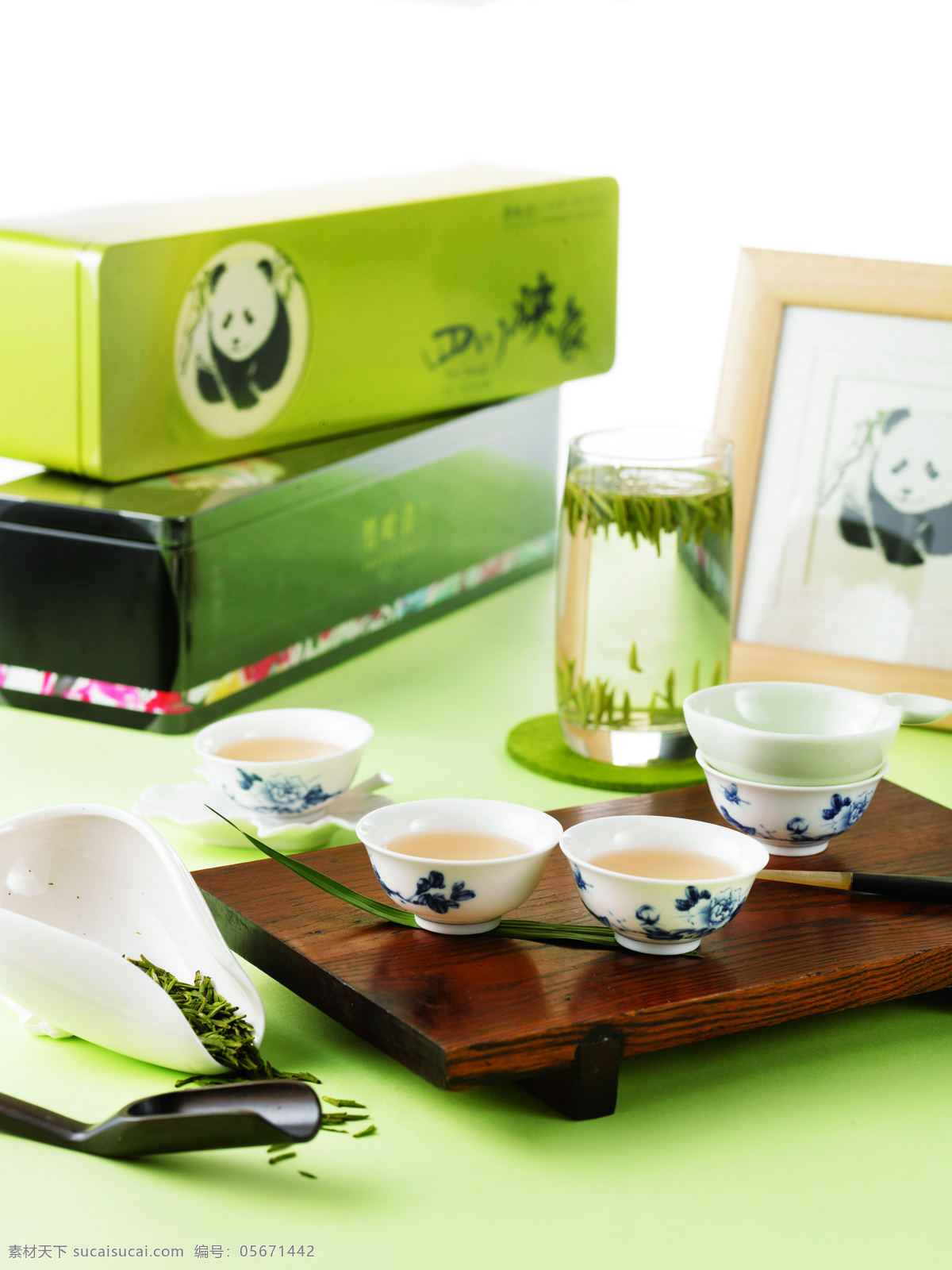 品茶 竹叶青 茶具 熊猫 传统文化 文化艺术