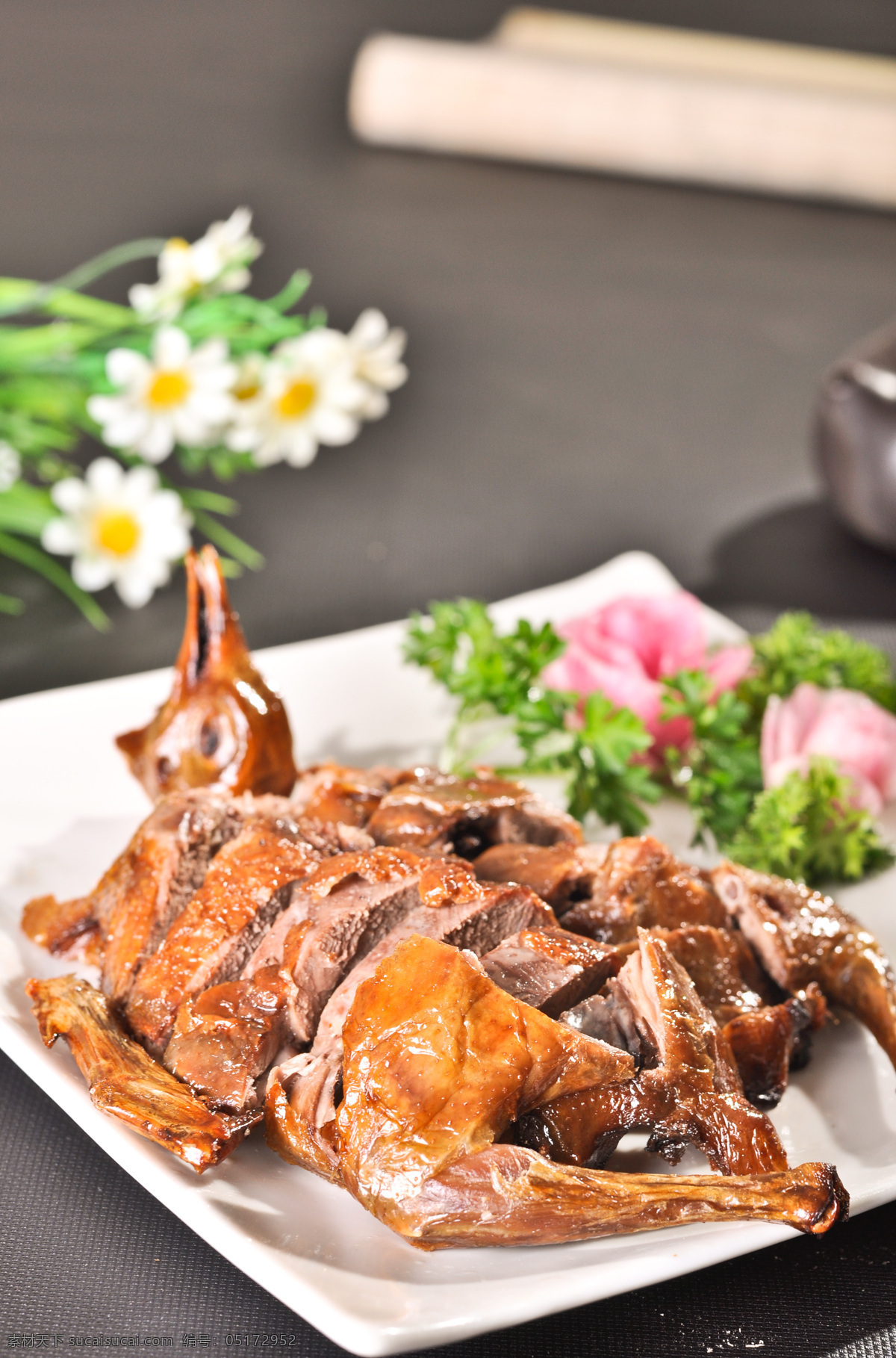脆皮乳鸽 乳鸽 烤乳鸽 川滇菜 粤菜 湘菜 餐饮美食 美食摄影 传统美食