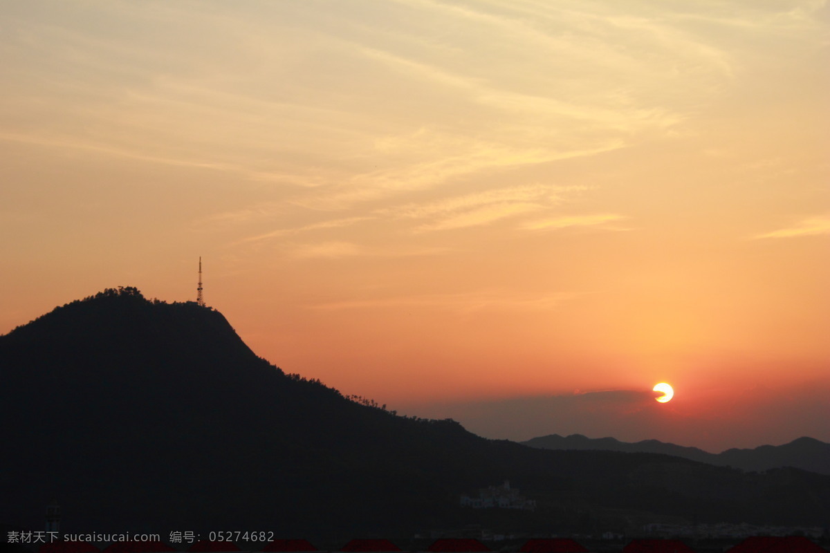 傍晚 风景 风景摄影 黄昏 火烧云 剪影 山景 夕阳 太阳 傍晚的天空 自然风景 自然景观 psd源文件