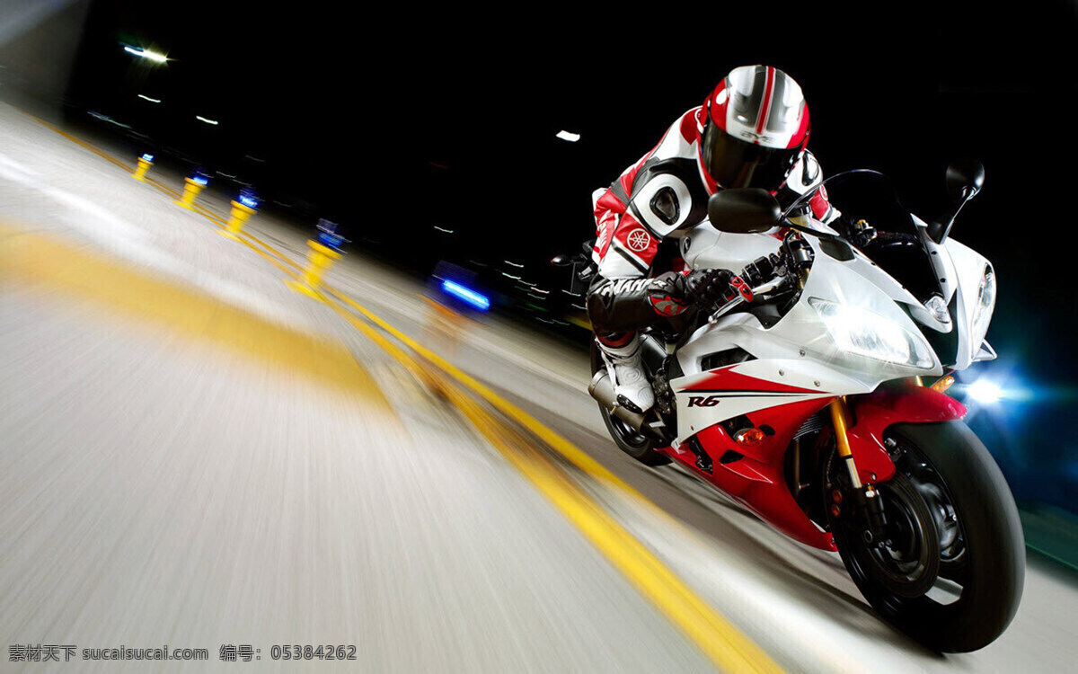 赛车摩托 赛车 摩托车 人物 桌面 白色赛车 交通工具 现代科技