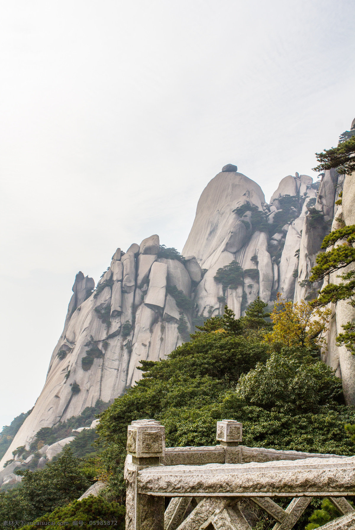 天柱山 世界 地质 公园 安徽 世界地质公园 蓝天白云 山峦 树 旅游摄影 国内旅游 白色