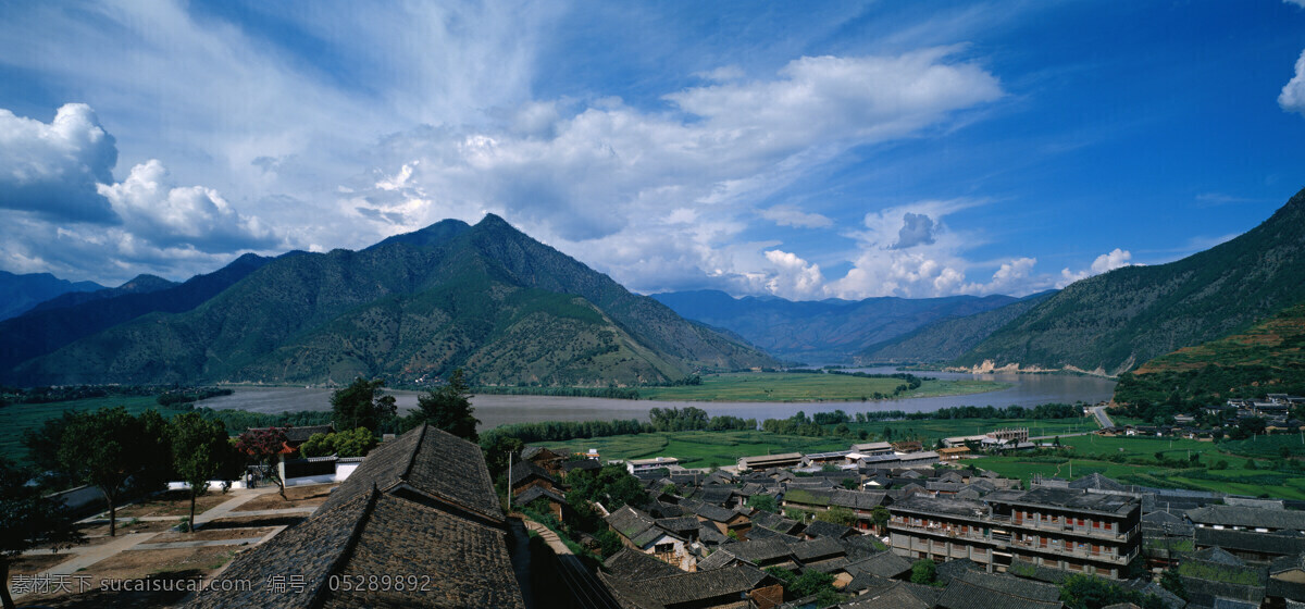 乡村 风景摄影 大自然 自然风景 美丽风景 美景 景色 旅游景区 旅游风景 旅游奇观 村庄 河流 山峰 蓝天白云 山水风景 风景图片