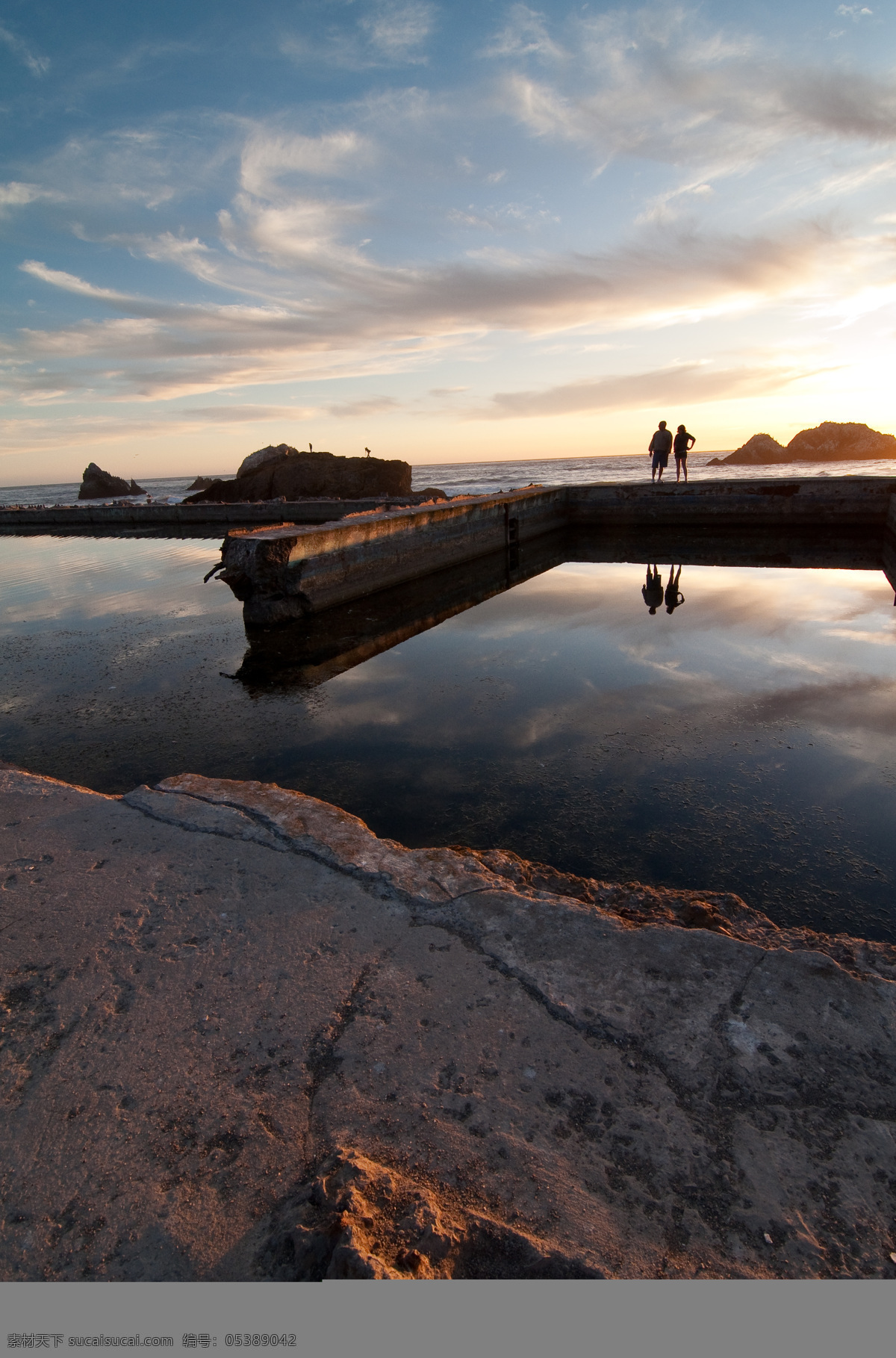 海边养殖 大海 海边 黄昏 蓝天 天空 养殖 自然风景 边养殖 养殖场 周边 海滩 东南沿海 养殖场的海滩 自然景观 psd源文件