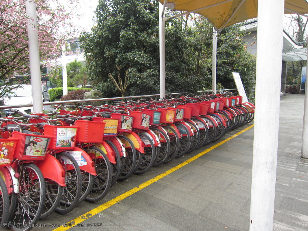自行车 公交车站 杭州 灵隐寺车站 车队 旅游摄影 国内旅游