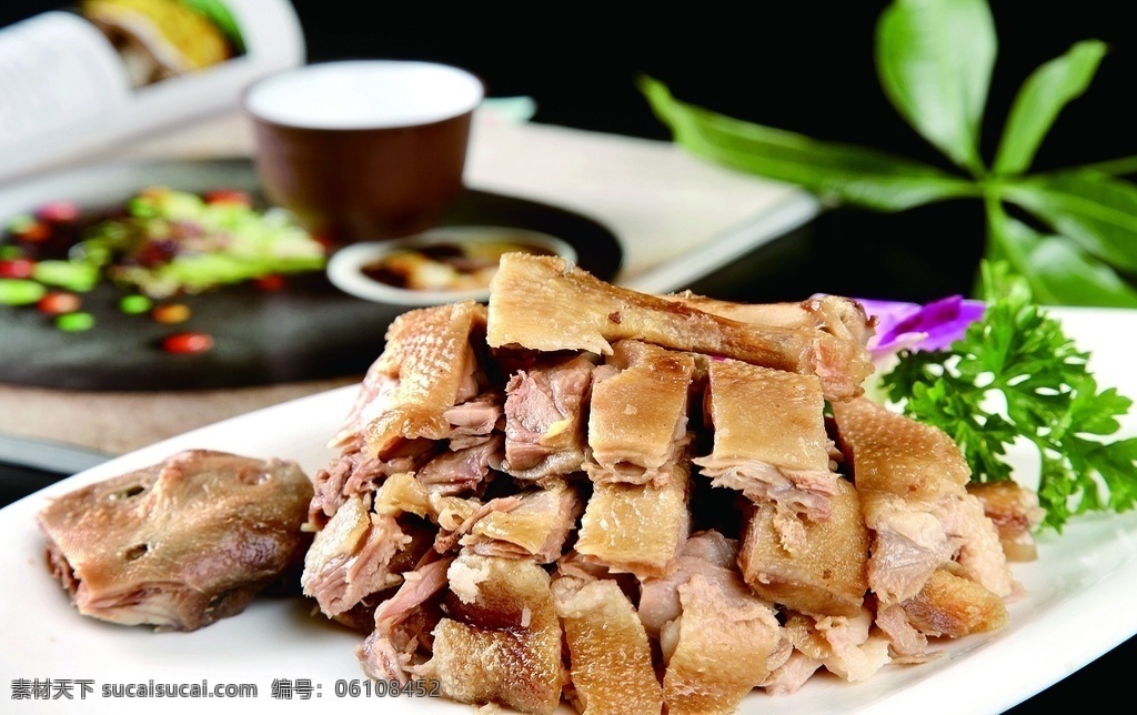 广式盐焗鸭 高清图片 美食 美食图片 凉菜 东北菜 菠菜花生米 鲁菜 京菜 菜谱 家常菜 酒店菜谱 菜单 传统美食 中式美食 川菜 粤菜 美食图谱 餐饮美食