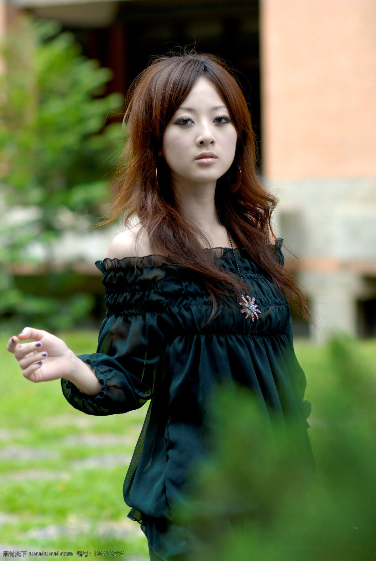 超人气 短裤 公主 果子 可爱 可人 美丽 美女 台湾 网络 人气 mm 墨兰 性感 夏装 妹妹 邻家 时装 l露肩 绿荫 树荫 女孩 张凯洁 漂亮 清纯 青春 甜美 气质 人物图库 女性女人 摄影图库 美女云集 矢量图 现代科技