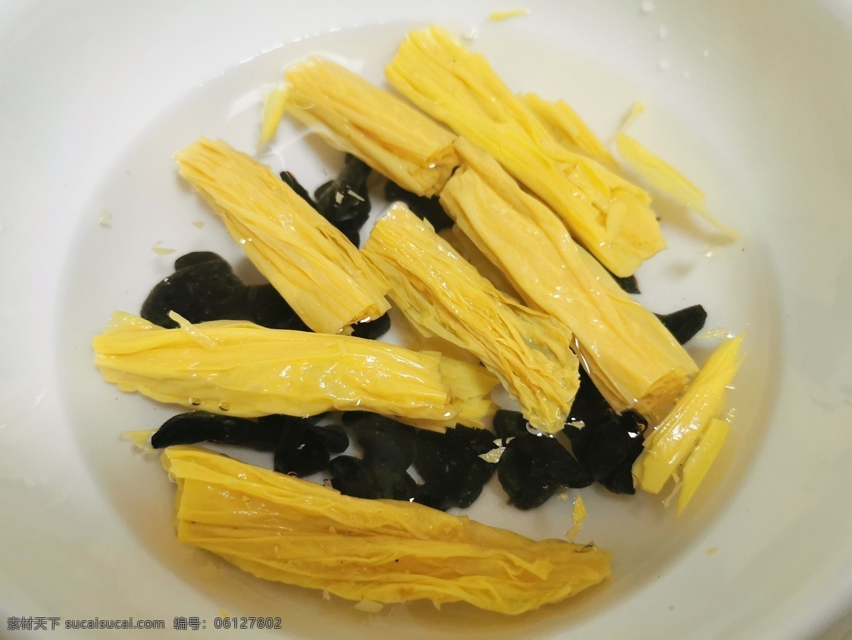 黑木耳 凉拌腐竹 凉菜 干货 拌腐竹 炸腐竹 爽口腐竹 美食 腐皮 豆制品 豆皮 豆腐皮 配菜 泡木耳 泡腐竹 食物 餐饮美食 传统美食
