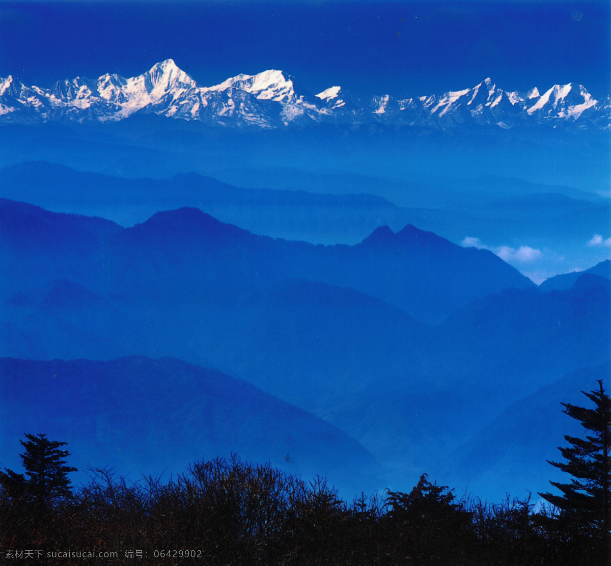 贡嘎山雪山群 云海 高山 金色山峰 旅游 四川 风景名胜 国内风景 旅游摄影 自然风景 摄影图库