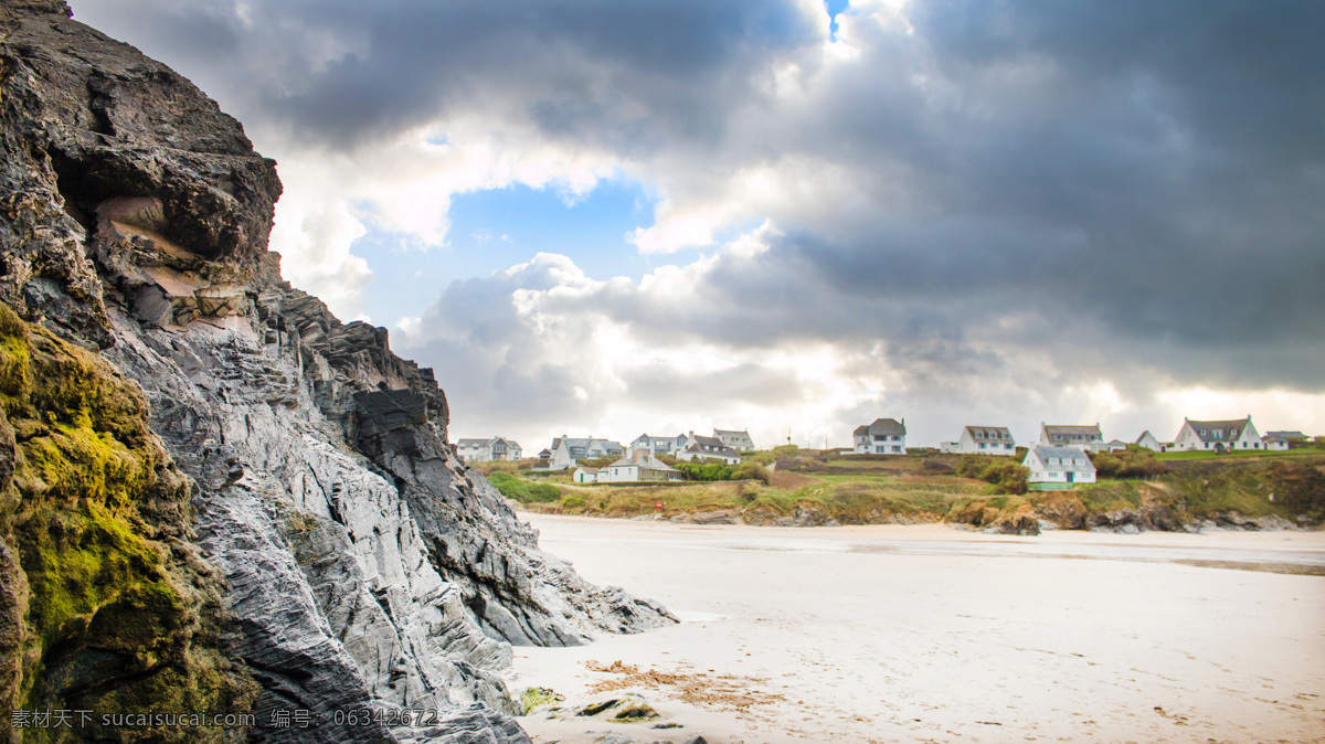 沙滩 上 岩石 景观 沙滩上的 岩石景观 海边 海滩 石头 天空 乌云 云彩 云朵 白云 房屋 屋子 自然风景 自然景观 旅游摄影