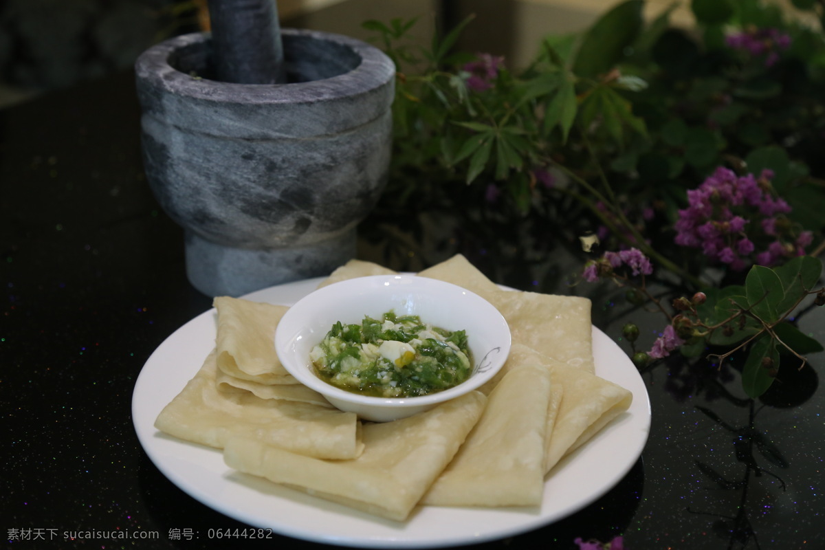 水烙馍 煎饼 烙饼 蒜泥鸡蛋 饼 美食 食品 主食 摄影图 餐饮美食 传统美食