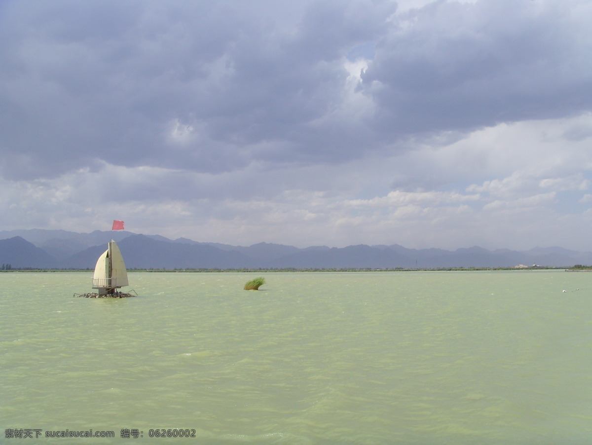 沙湖 一帆 湖面 剪影 旅游摄影 美丽风景 乌云 自然风景 沙湖一帆 孤帆 贺兰山 psd源文件
