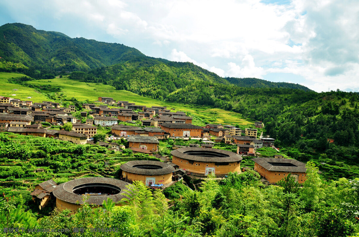 初溪土楼群 土楼 客家民居 龙岩 永定 黄色 圆形建筑 建筑 景观 初溪 传统 旅游 风景 高清 旅游摄影 国内旅游