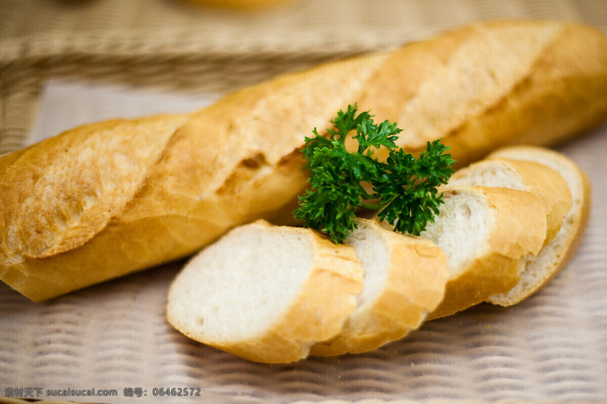 法棍面包 法棍 长条面包 美食 西餐美食 餐饮美食
