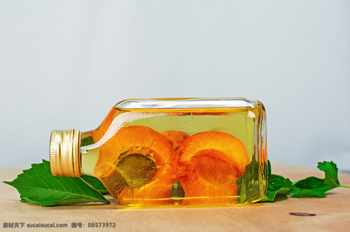 倒放 精油 木板 水果 树叶 倒放着的精油 生活用品 生活百科